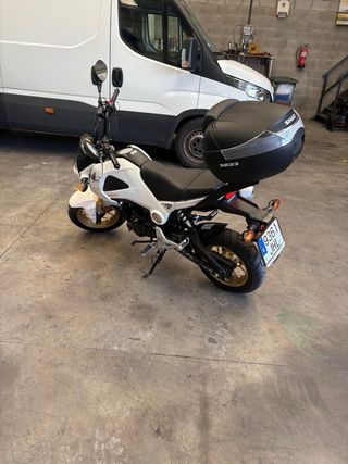 Honda MSX 125 Blanca y Dorada