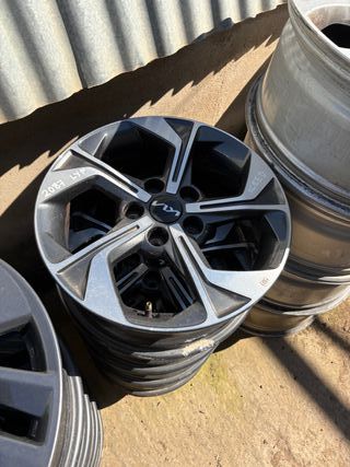 Llantas Kia Xceed 2087 LYP