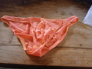 Slip naranja sexis