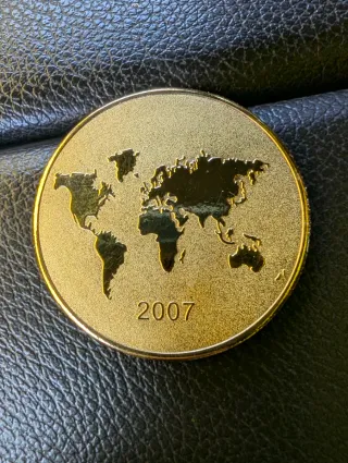 Moneda Cristo Redentor Baño oro.