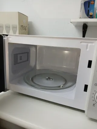 Microondas Flama Grill 1000W Blanco