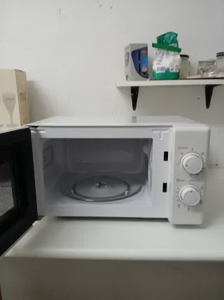 Microondas Flama Grill 1000W Blanco