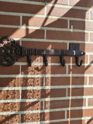 Perchero Llave Antigua hierro en Negro/Marrón