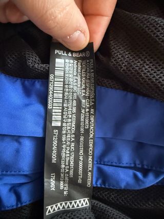 Cortavientos Umbro Azul y Negro