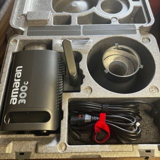 Focos LED Aputure Amaran 300c RGB 300W. NUEVOS