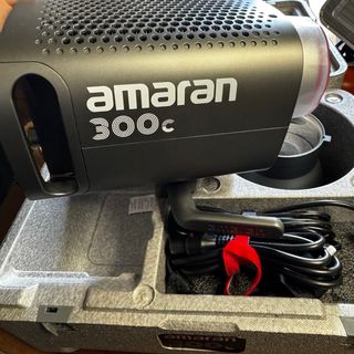 Focos LED Aputure Amaran 300c RGB 300W. NUEVOS