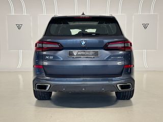BMW X5 xDrive PAQUETE M 30dA 286CV!! NACIONAL.