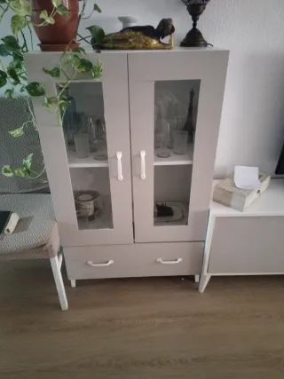 Urge por mudanza!! Vitrina de comedor