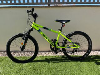Bicicleta Rockrider ST500 20” con suspension delan
