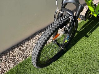 Bicicleta Rockrider ST500 20” con suspension delan