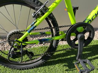 Bicicleta Rockrider ST500 20” con suspension delan