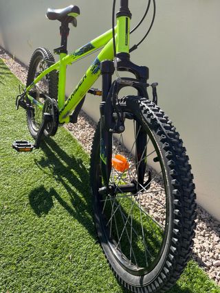 Bicicleta Rockrider ST500 20” con suspension delan