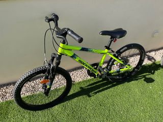 Bicicleta Rockrider ST500 20” con suspension delan