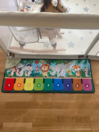 Piano musical infantil con animales