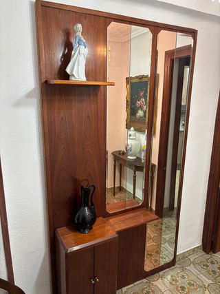 Mobile ingresso con specchio