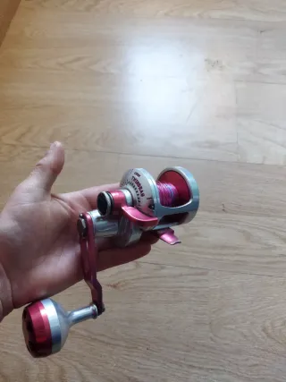 Carrete  de pesca slow jiggin Acurate Valiant 400