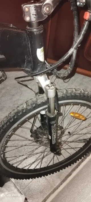 Bicicleta Eléctrica MTB 7 Velocidades