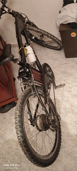 Bicicleta Eléctrica MTB 7 Velocidades