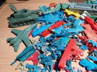 Lote Montaplex figuras militares