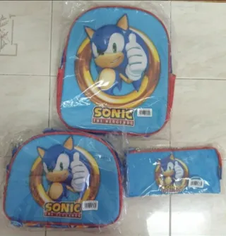 Conjunto Sonic The Hedgehog:  2 Mochilas y Neceser