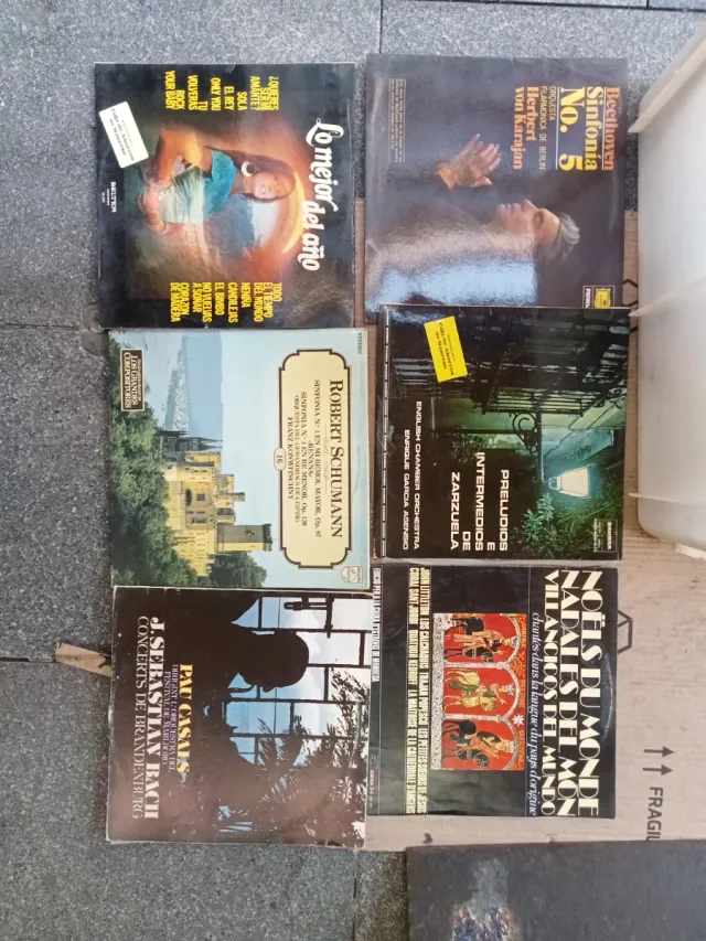 Vinilos unos 70! precio monto 150€! Antiguos Beat