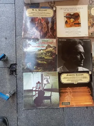 Vinilos unos 70! precio monto 150€! Antiguos Beat