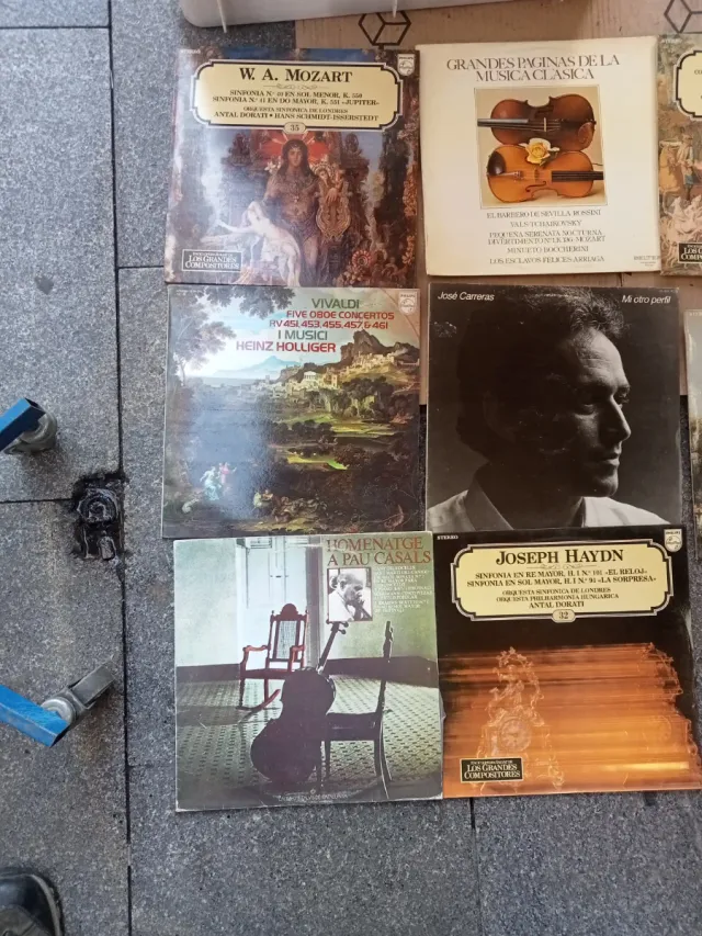 Vinilos unos 70! precio monto 150€! Antiguos Beat