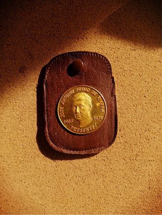 Moneda Oro Jose Antonio Primo Modeda conmemorativa