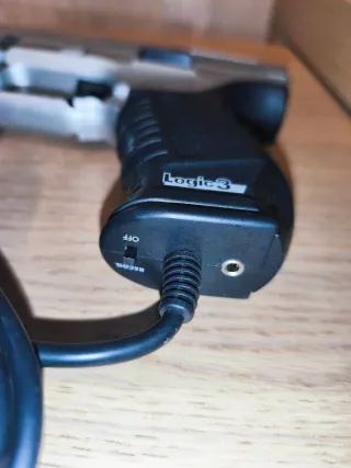 Pistolas Light Blaster PS1 PS2 Logic 3