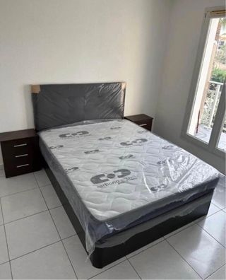 Offerta speciale su set di letti e materassi in liquidazione