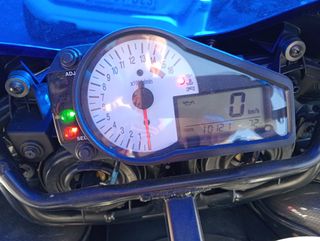 Suzuki GSX-R 750 2003 - 10.121 Km reales Revisada