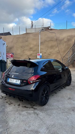Peugeot 208 Gti By Peugeot Sport
