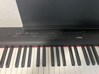 Teclado Yamaha P-125