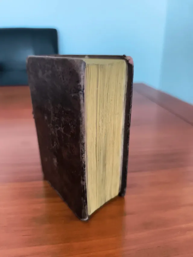 Libro antiguo (1831)