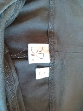 Mallas negras con tachuelas plateadas