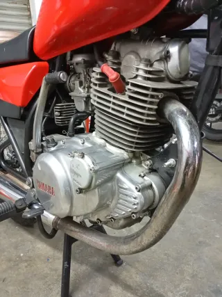 Motor Yamaha SR 250 con Arranque Patada