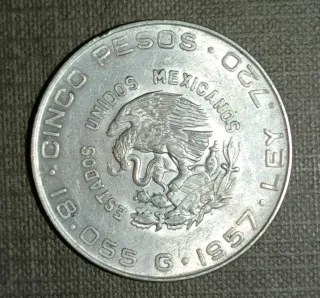 Lote 4 monedas PLATA internacionales.Coleccionismo