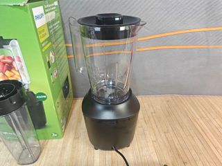 Philips Licuadora y Máquina de Batidos- 450W