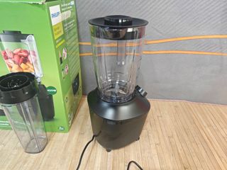 Philips Licuadora y Máquina de Batidos- 450W