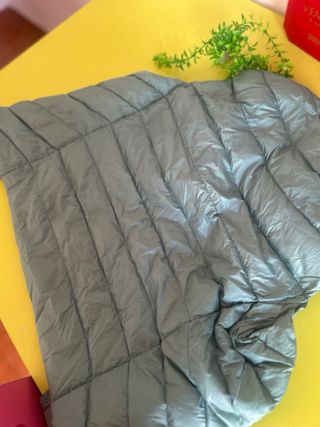 Chaleco acolchado gris