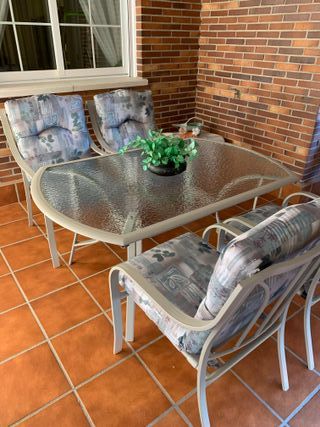 Mesa y 4 Sillas Terraza