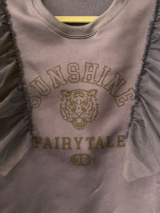 Sudadera azul con volantes talla M