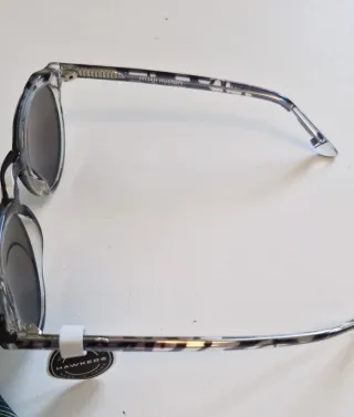 Gafas de sol Hawkers a estrenar.
