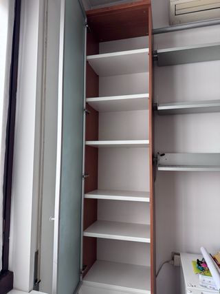 Mobile Colonna Multifunzione – Vetrina smerigliata