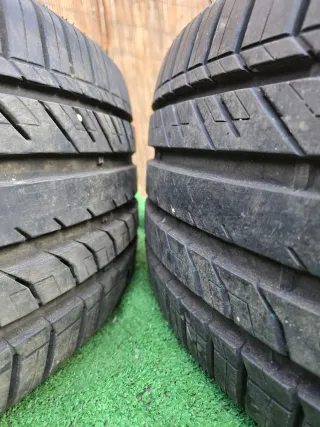 Pareja Neumáticos 235/45/18 90%