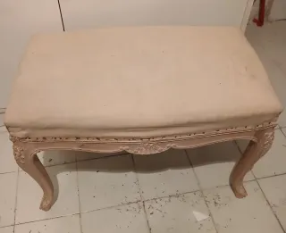 Conjunto antiguo sillones y banco descalzador