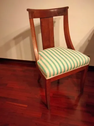 Sedia imbottita legno e tessuto