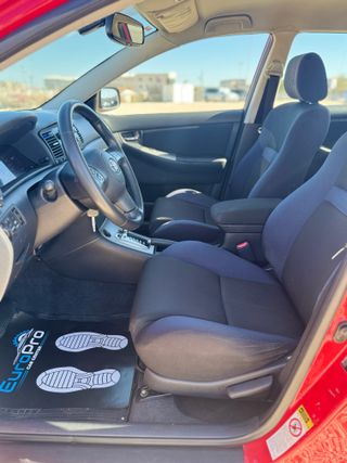 Toyota Corolla 1.6 VVT-i Sol Auto