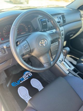 Toyota Corolla 1.6 VVT-i Sol Auto