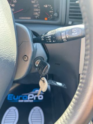 Toyota Corolla 1.6 VVT-i Sol Auto